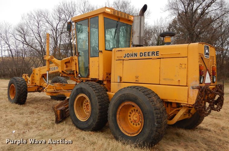 image for item DH2746 1989 John Deere 770BH motor grader
