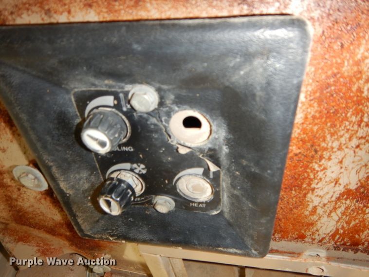 image for item DH2746 1989 John Deere 770BH motor grader