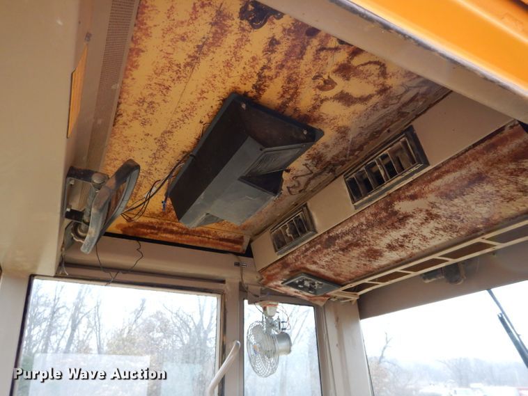 image for item DH2746 1989 John Deere 770BH motor grader