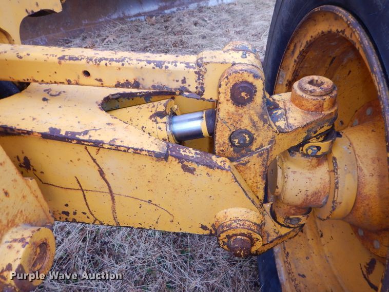 image for item DH2746 1989 John Deere 770BH motor grader