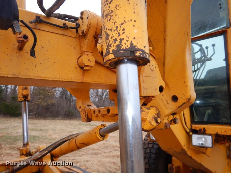 image for item DH2746 1989 John Deere 770BH motor grader