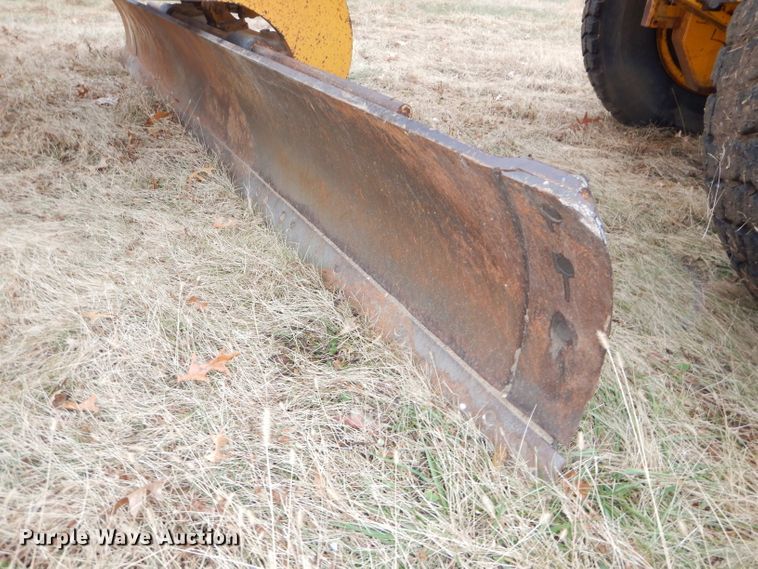 image for item DH2746 1989 John Deere 770BH motor grader