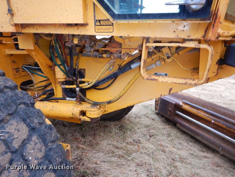 image for item DH2746 1989 John Deere 770BH motor grader