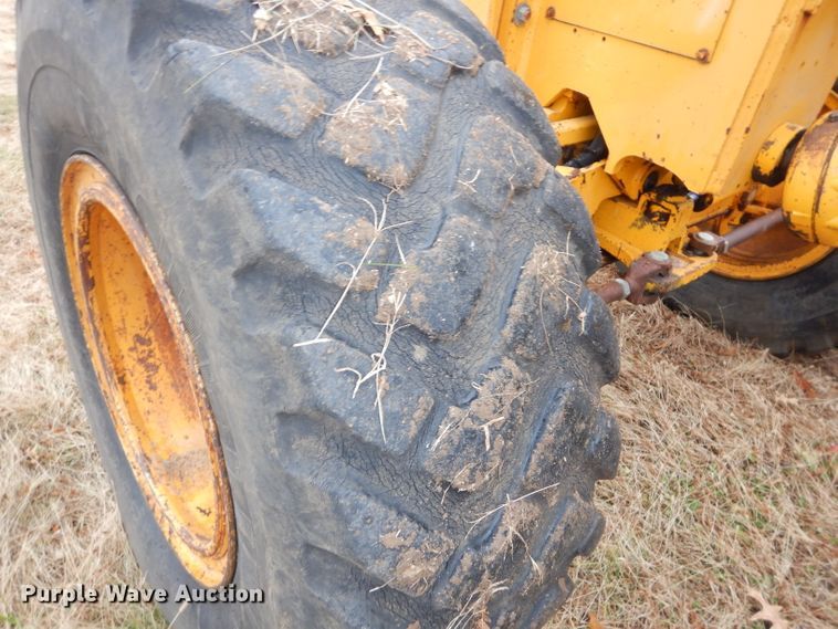 image for item DH2746 1989 John Deere 770BH motor grader