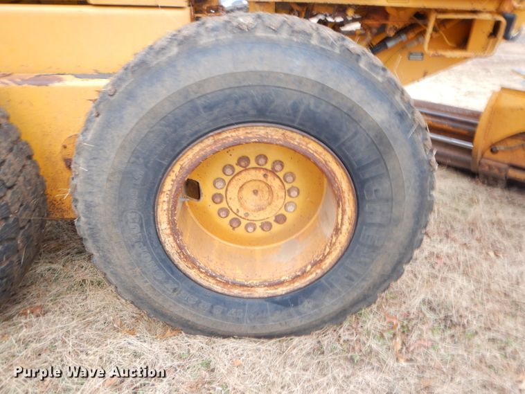 image for item DH2746 1989 John Deere 770BH motor grader