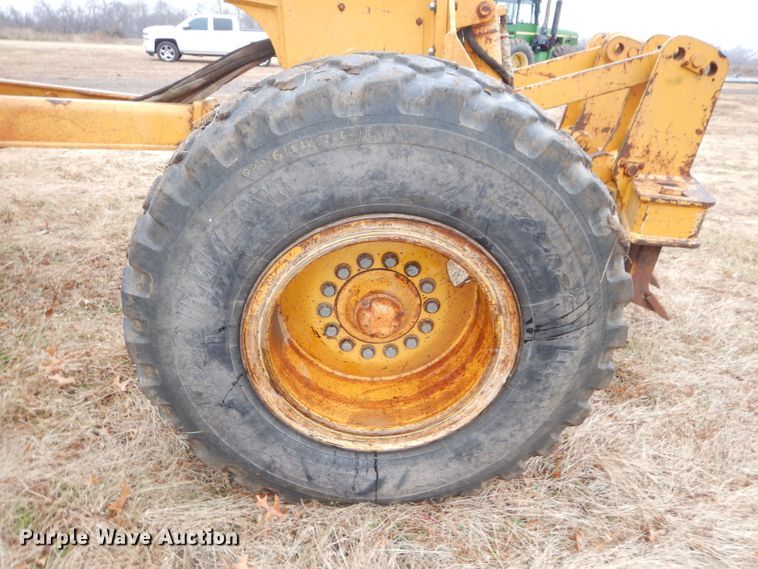 image for item DH2746 1989 John Deere 770BH motor grader