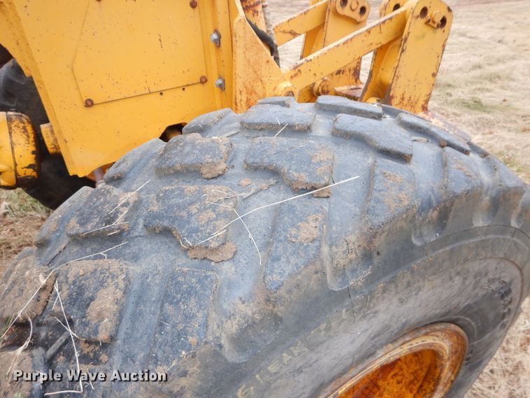 image for item DH2746 1989 John Deere 770BH motor grader