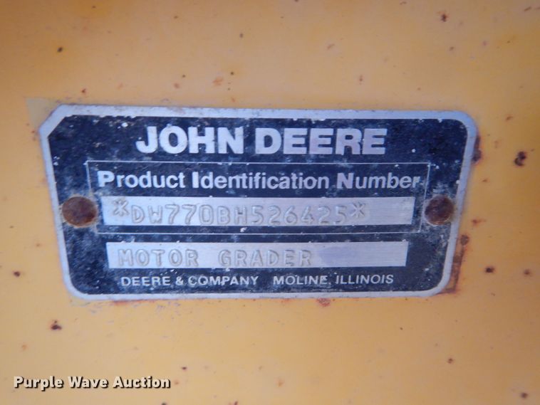 image for item DH2746 1989 John Deere 770BH motor grader