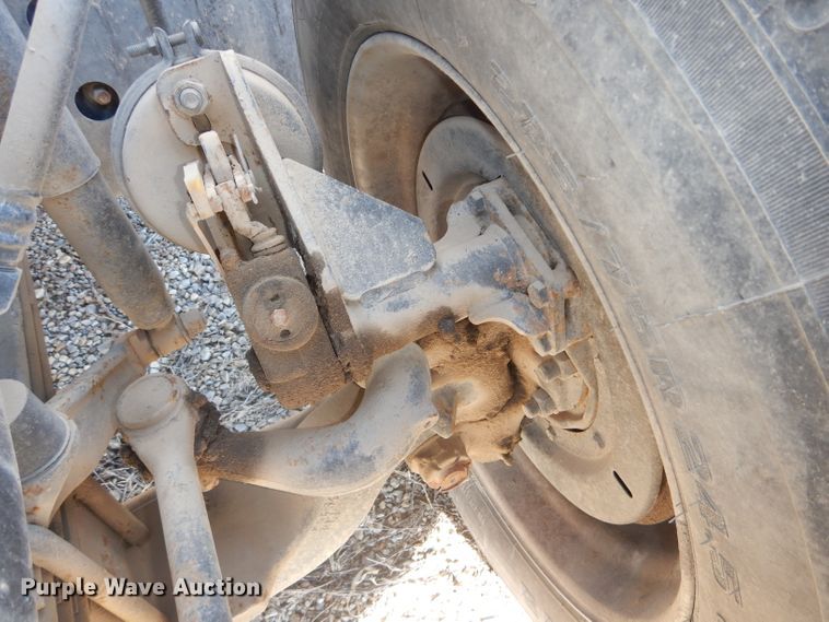 image for item DH4258 1998 Mack RD688S semi truck