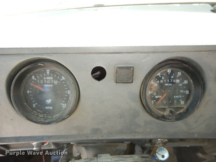 image for item DH4258 1998 Mack RD688S semi truck