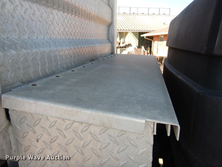 image for item DH4258 1998 Mack RD688S semi truck