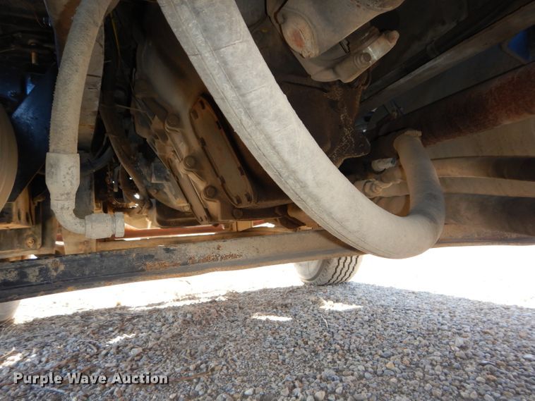 image for item DH4258 1998 Mack RD688S semi truck