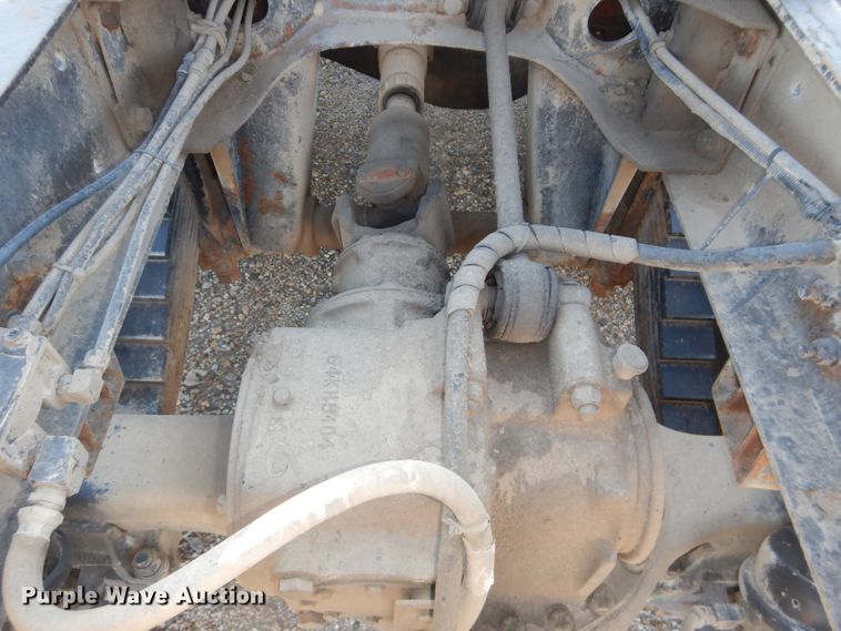 image for item DH4258 1998 Mack RD688S semi truck