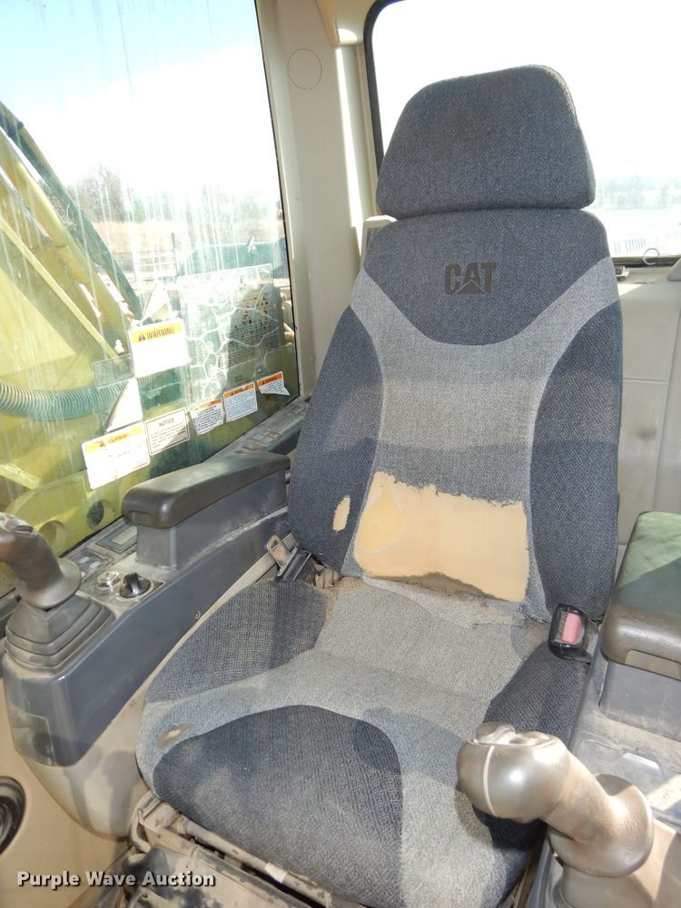 image for item DH4259 2006 Caterpillar 325C L excavator