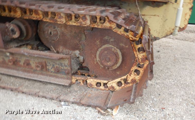 image for item DH4262 1981 Vermeer T600D trencher