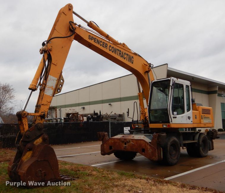 image for item DH5018 Liebherr A904 rubber tire excavator