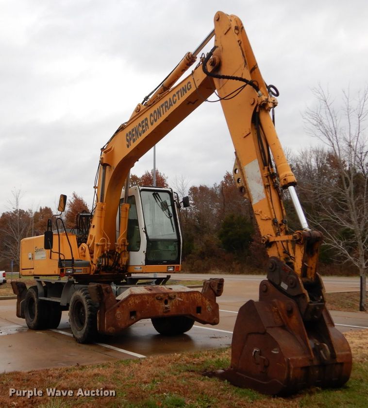 image for item DH5018 Liebherr A904 rubber tire excavator