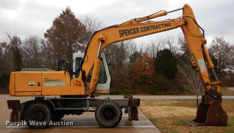 image for item DH5018 Liebherr A904 rubber tire excavator