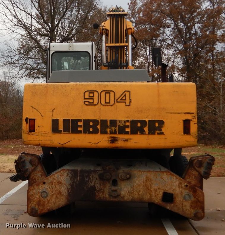 image for item DH5018 Liebherr A904 rubber tire excavator