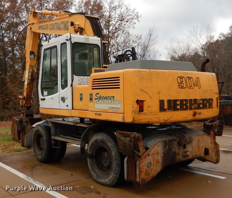 image for item DH5018 Liebherr A904 rubber tire excavator