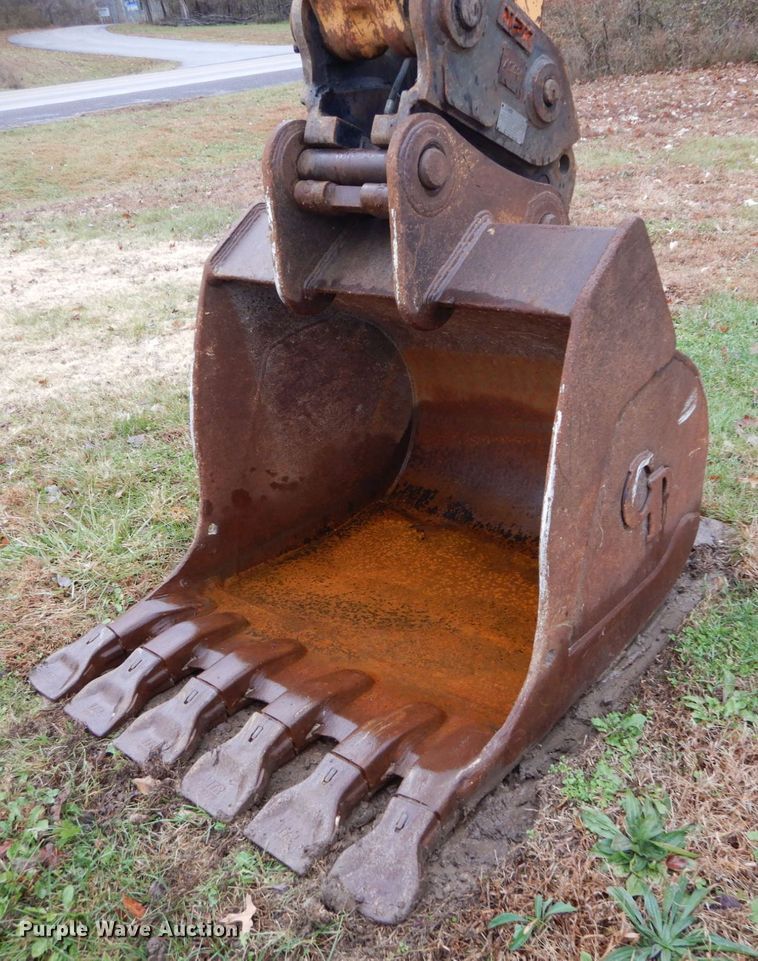 image for item DH5018 Liebherr A904 rubber tire excavator