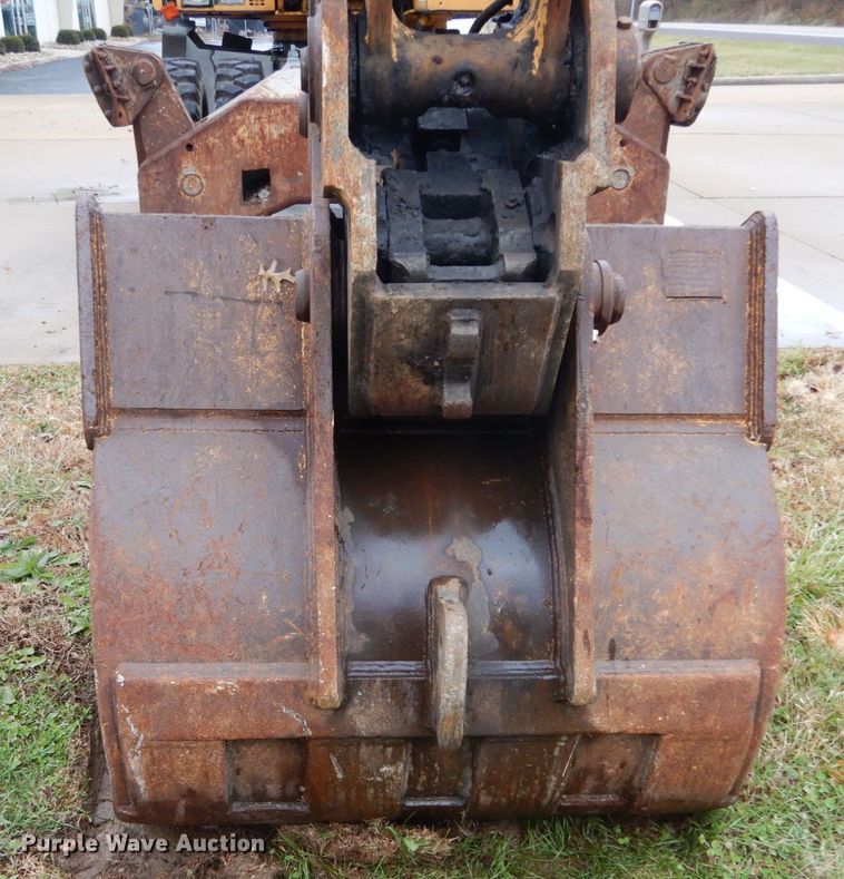 image for item DH5018 Liebherr A904 rubber tire excavator