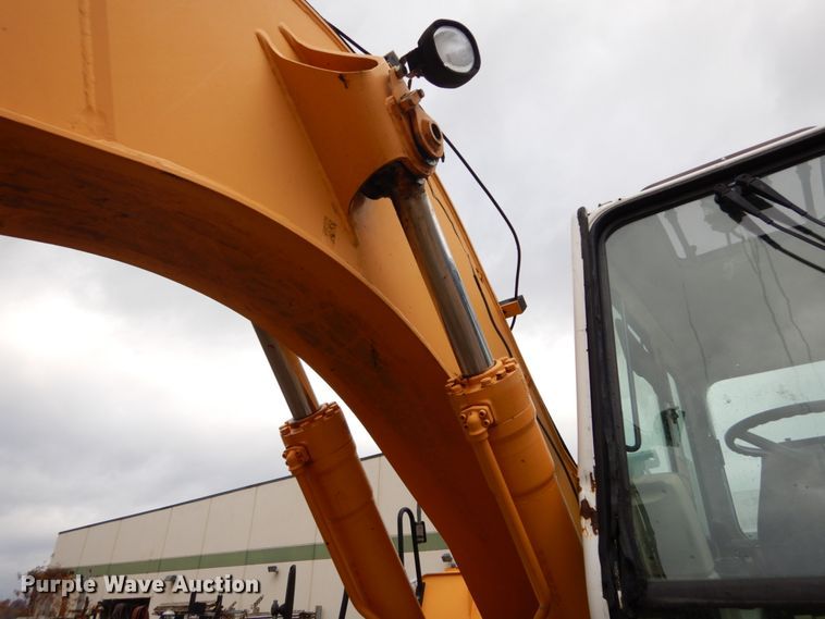 image for item DH5018 Liebherr A904 rubber tire excavator