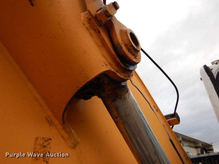 image for item DH5018 Liebherr A904 rubber tire excavator