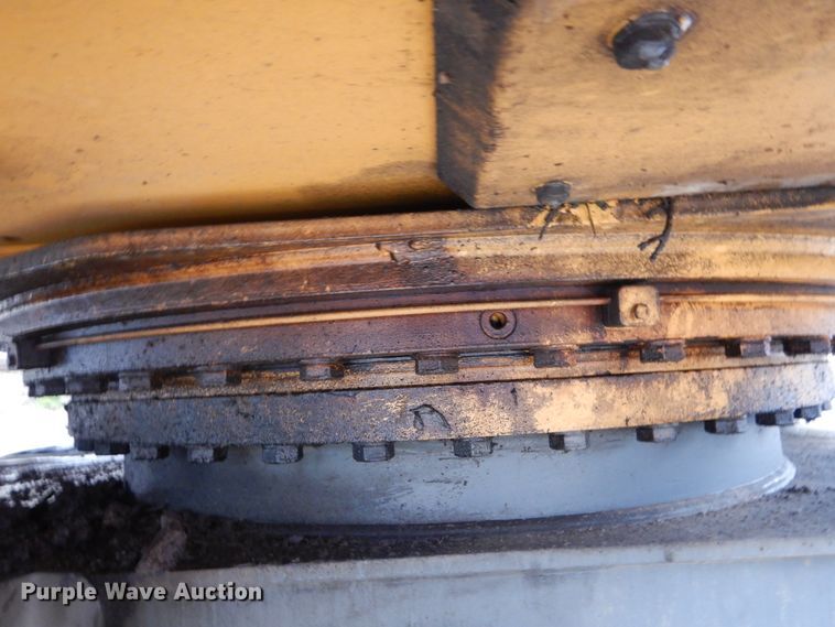 image for item DH5018 Liebherr A904 rubber tire excavator