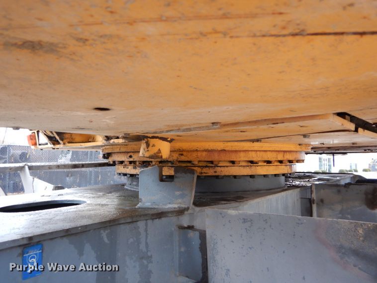 image for item DH5018 Liebherr A904 rubber tire excavator