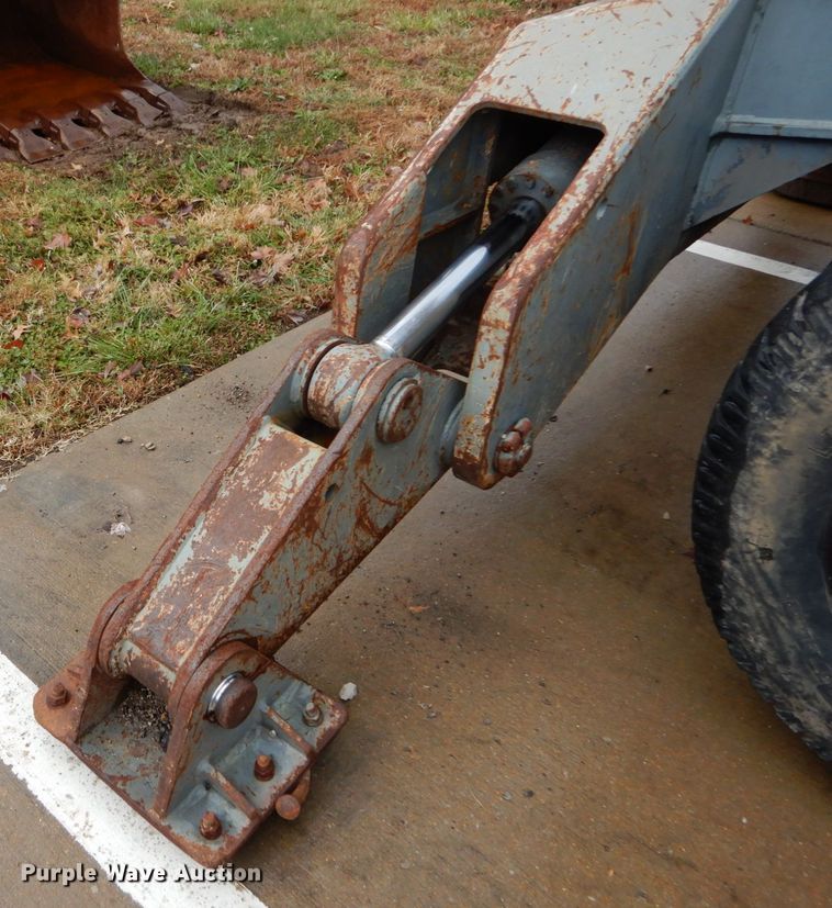 image for item DH5018 Liebherr A904 rubber tire excavator