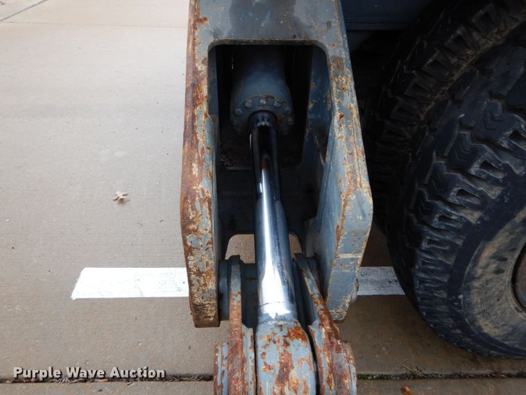 image for item DH5018 Liebherr A904 rubber tire excavator