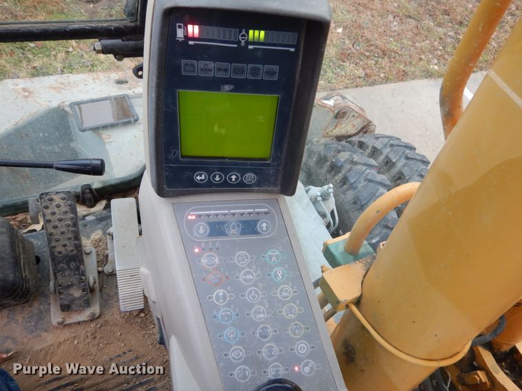 image for item DH5018 Liebherr A904 rubber tire excavator