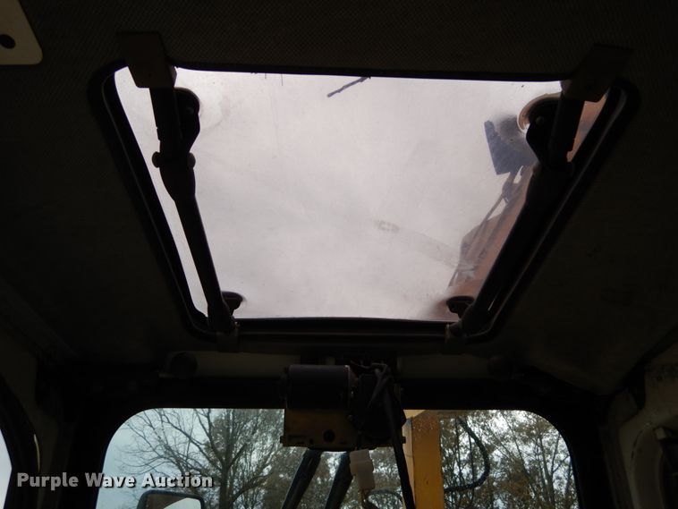 image for item DH5018 Liebherr A904 rubber tire excavator