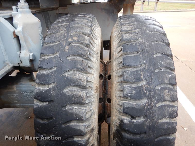 image for item DH5018 Liebherr A904 rubber tire excavator