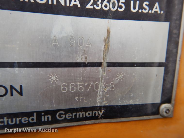 image for item DH5018 Liebherr A904 rubber tire excavator