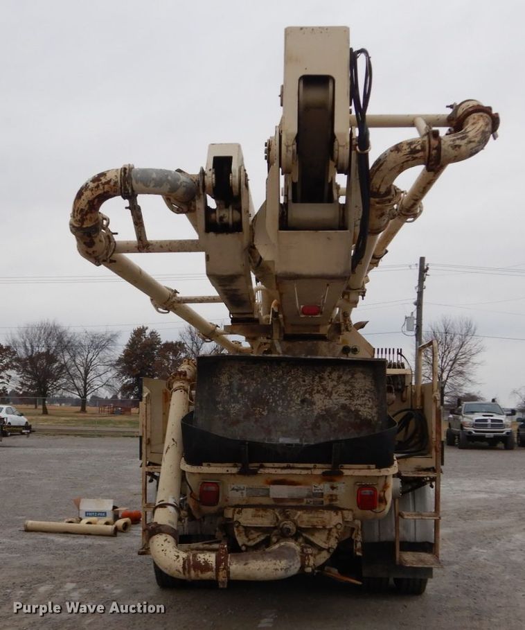 image for item DH5019 1993 Mack MR688S pump truck