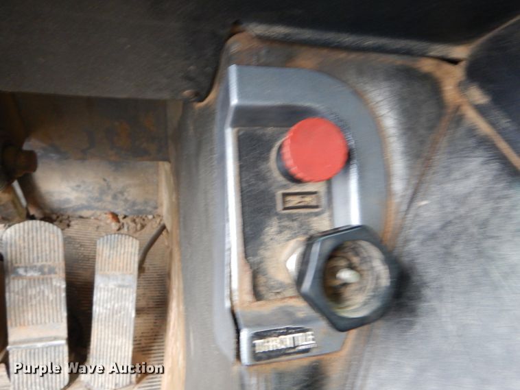 image for item DH5019 1993 Mack MR688S pump truck