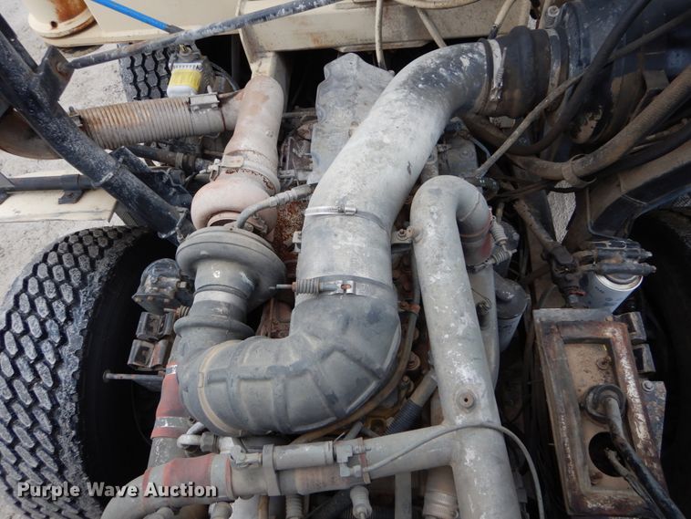 image for item DH5019 1993 Mack MR688S pump truck