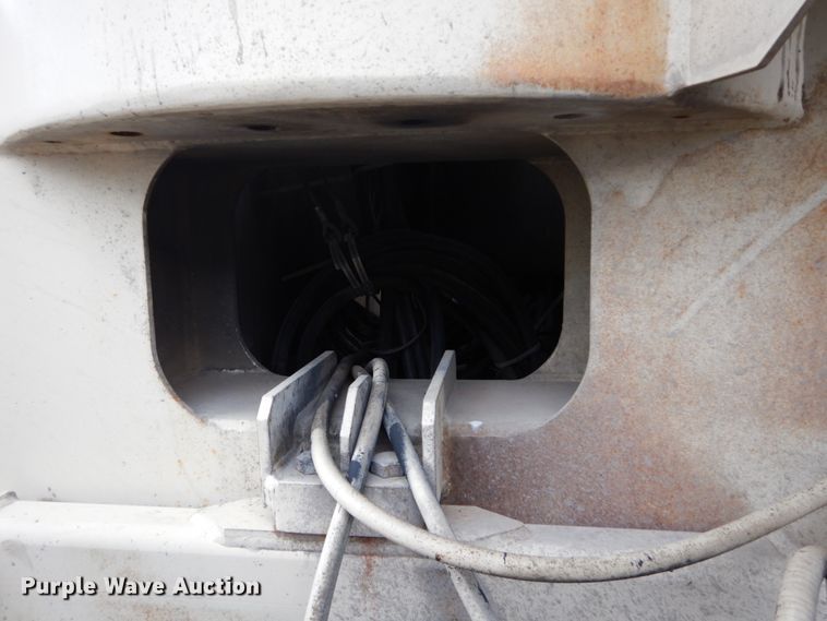 image for item DH5019 1993 Mack MR688S pump truck