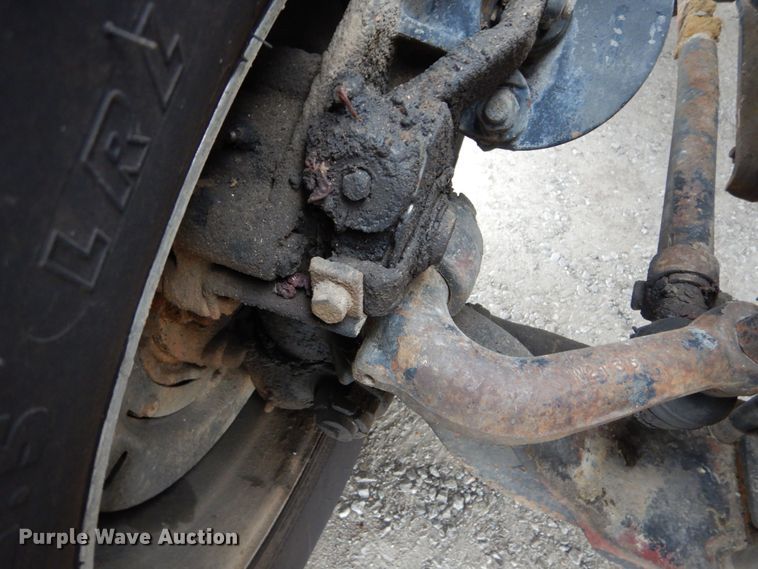 image for item DH5019 1993 Mack MR688S pump truck