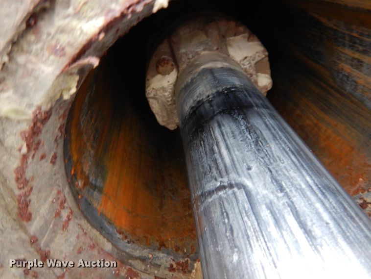 image for item DH5019 1993 Mack MR688S pump truck