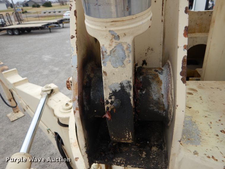 image for item DH5019 1993 Mack MR688S pump truck