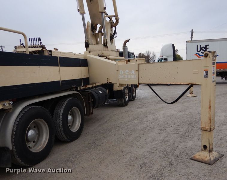 image for item DH5019 1993 Mack MR688S pump truck