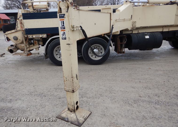 image for item DH5019 1993 Mack MR688S pump truck