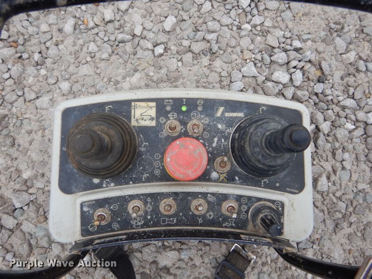 image for item DH5019 1993 Mack MR688S pump truck