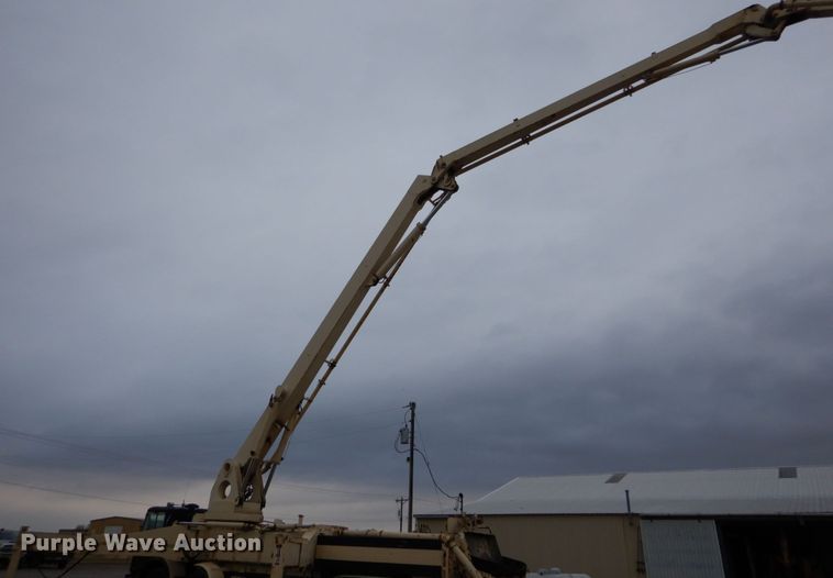 image for item DH5019 1993 Mack MR688S pump truck