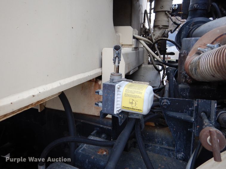 image for item DH5019 1993 Mack MR688S pump truck