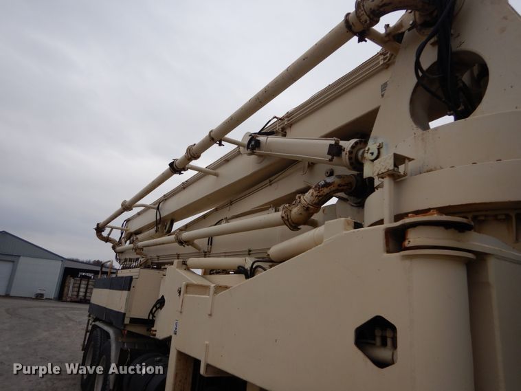 image for item DH5019 1993 Mack MR688S pump truck