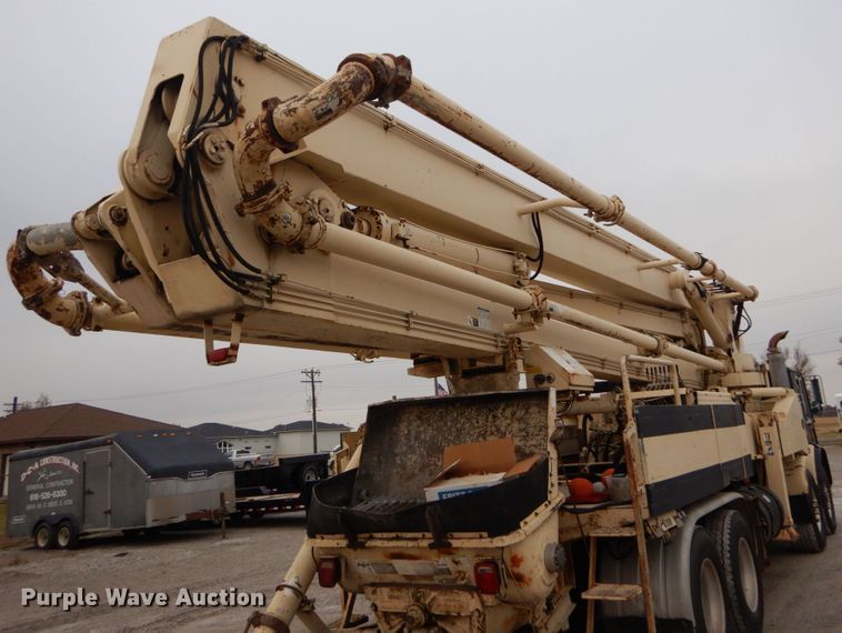 image for item DH5019 1993 Mack MR688S pump truck